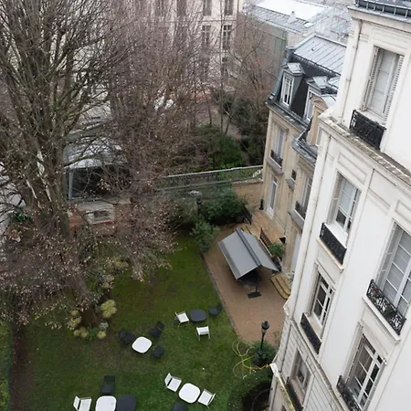 Small Haven With Garden In The Heart Ofparis *